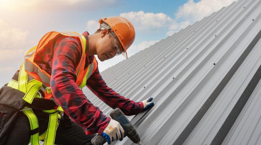 Professional Emergency Roof Repairs services in Lowell, OR